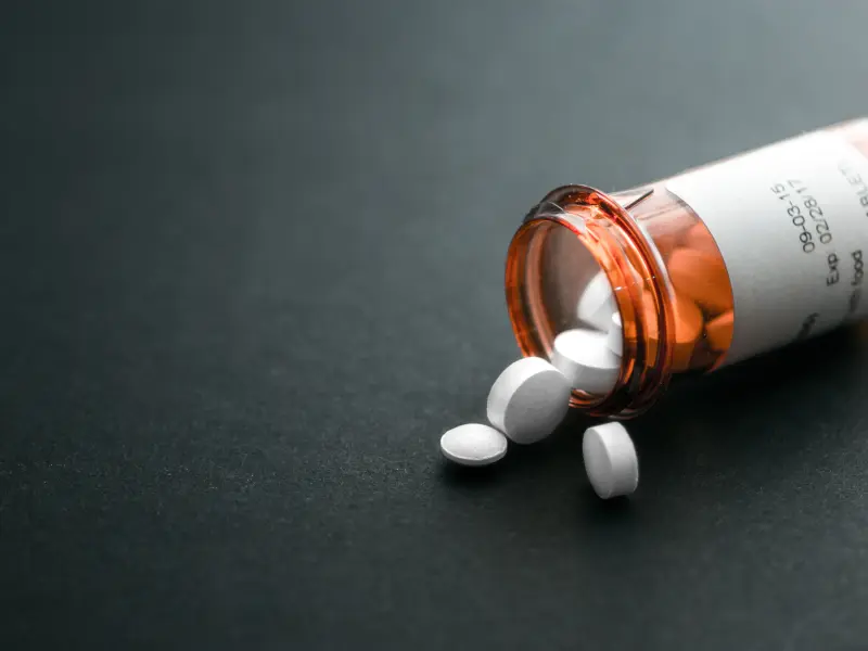 Association between glucocorticoids and chronic damage accrual in patients with SLE